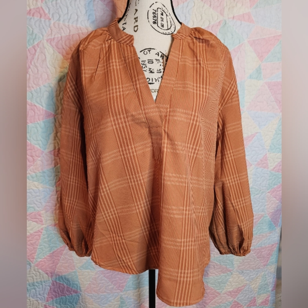 🚨SOLD!!!🚨 Pop over Plaid Long Sleeve Blouse